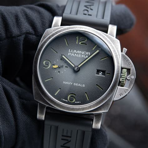 panerai pam1412|Panerai luminor automatic with date.